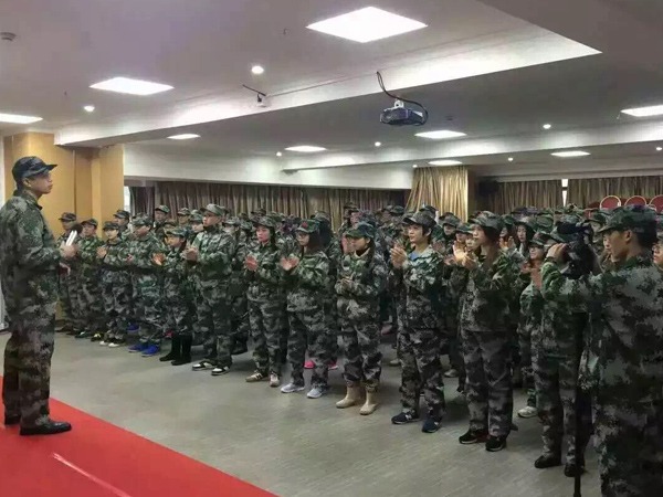 JBO官网团队拓展训练